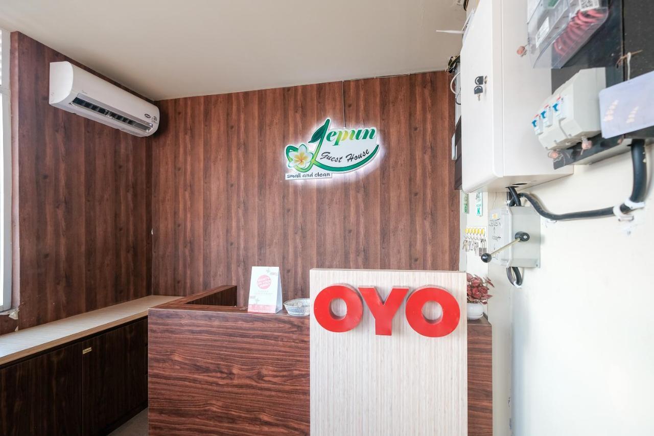 Oyo 683 Jepun Guesthouse Матарам Экстерьер фото